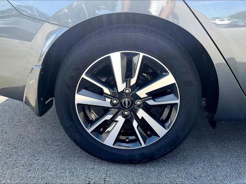 New 2025 Nissan Versa SV w/ Trunk Package image 18