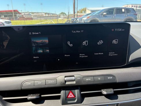 Used 2025 Kia K4 LXS image 16