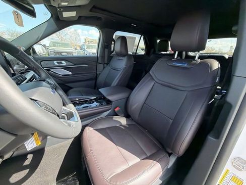 New 2026 Ford Explorer Platinum RWD image 12