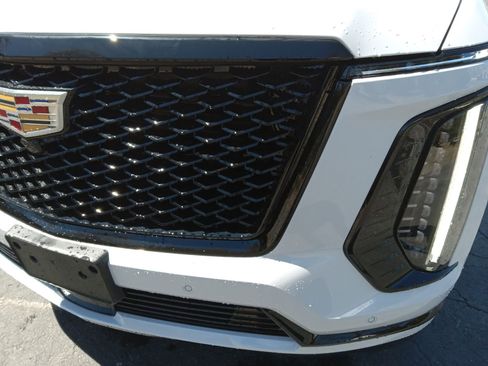 New 2026 Cadillac Escalade ESV Sport w/ Touring Package AWD/4WD image 7