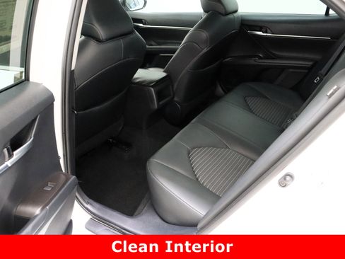 Used 2024 Toyota Camry SE image 25