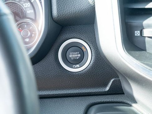 Certified 2025 RAM 1500 Big Horn AWD/4WD image 24