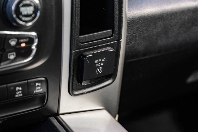 Used 2015 RAM 1500 Express AWD/4WD image 36