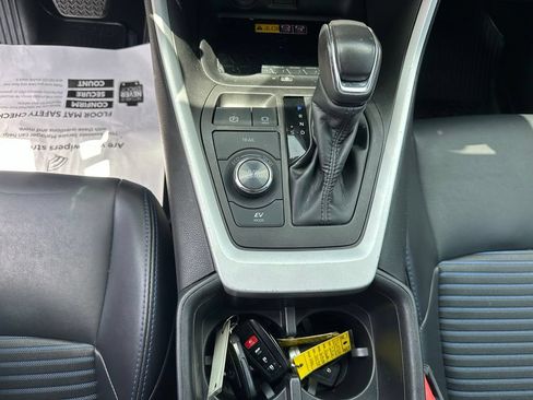Used 2023 Toyota RAV4 XSE AWD/4WD image 20