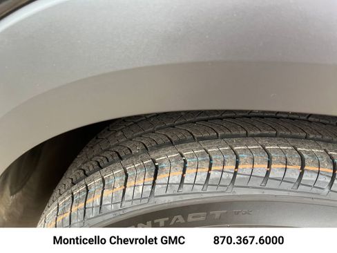 New 2026 Chevrolet Trax RS w/ Sunroof Package image 29