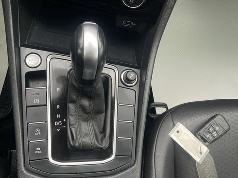 Used 2020 Volkswagen Jetta SEL FWD image 28