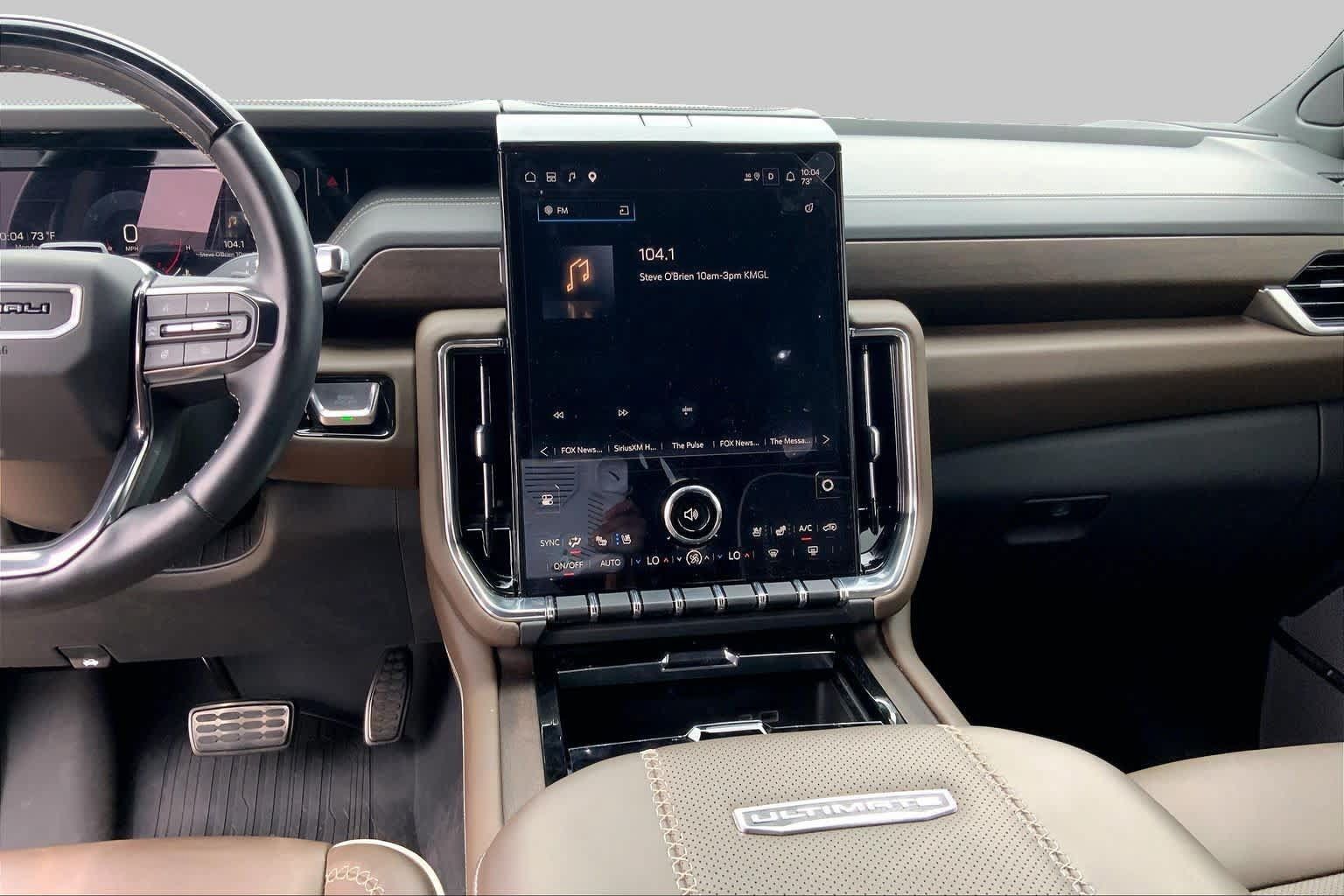 Used 2025 GMC Yukon Denali Ultimate AWD/4WD image 7