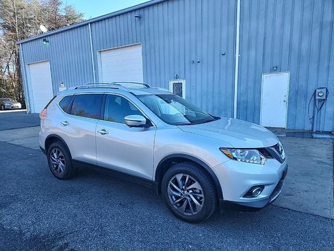 Used 2016 Nissan Rogue SL image 1
