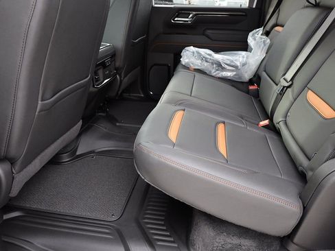 New 2026 GMC Sierra 3500 AT4 w/ AT4 Premium Plus Package image 17