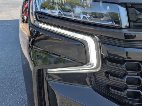 Used 2024 Chevrolet Suburban Z71 AWD/4WD image 10