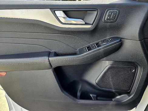 Used 2022 Ford Escape SEL w/ Technology Package image 29