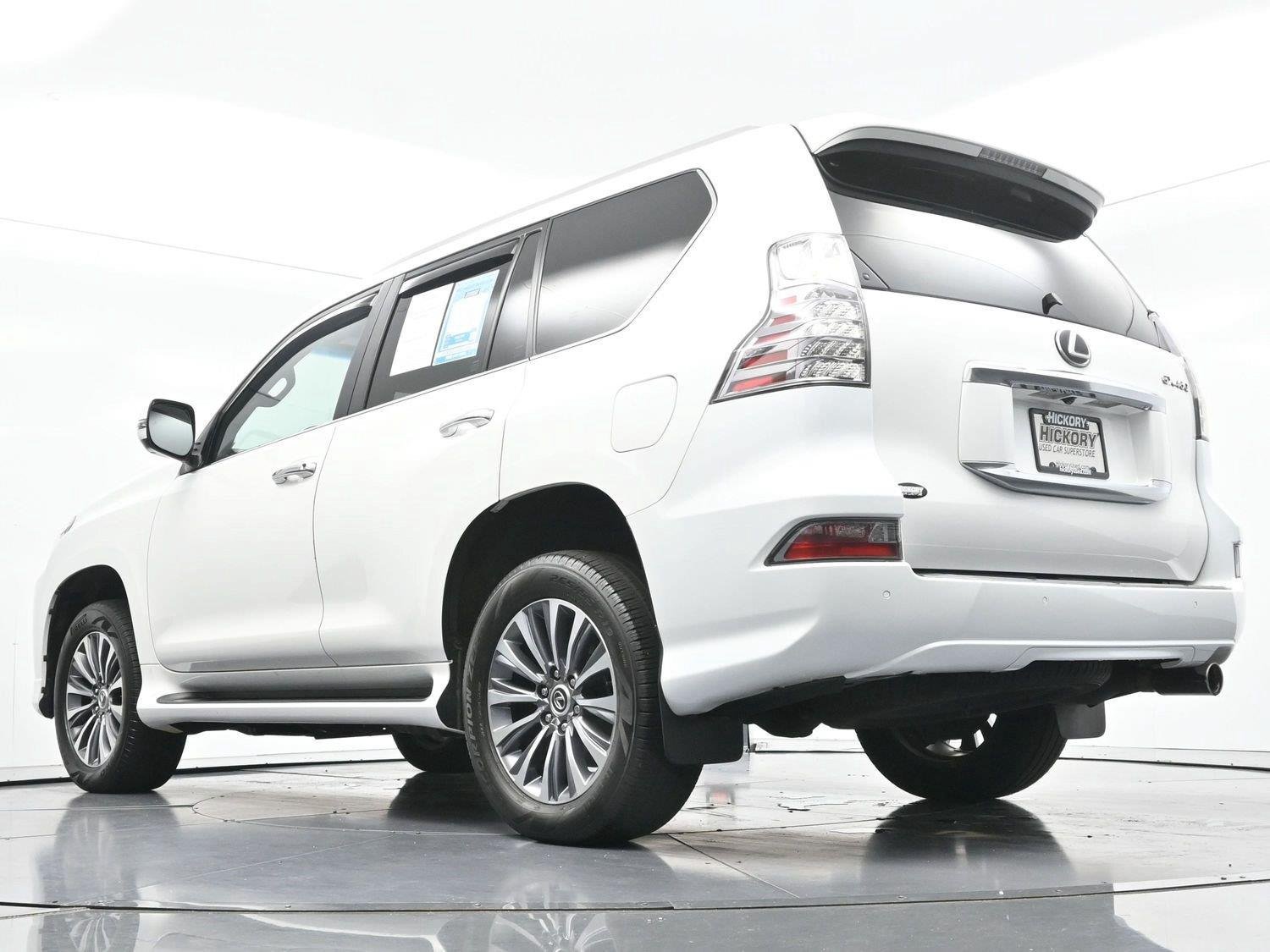 Used 2021 Lexus GX 460 Luxury w/ Accessory Package AWD/4WD image 59