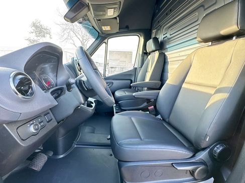 New 2026 Mercedes-Benz Sprinter 4500 image 17