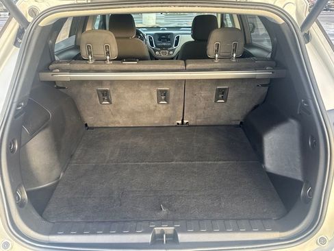 Used 2020 Chevrolet Equinox LT w/ Driver Convenience Package image 25