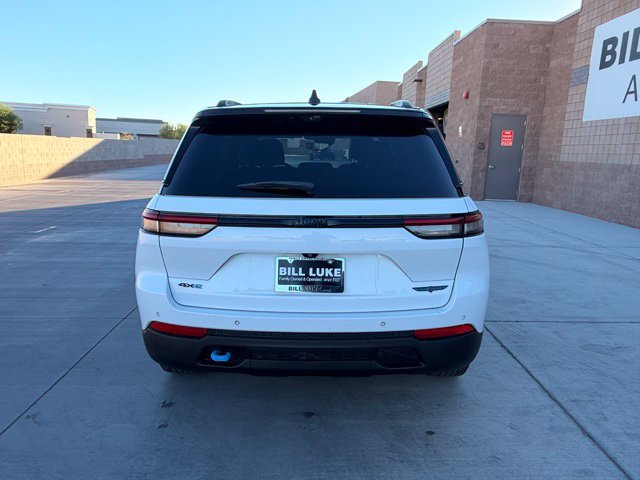 Used 2023 Jeep Grand Cherokee Trailhawk w/ Luxury Tech Group III AWD/4WD image 8