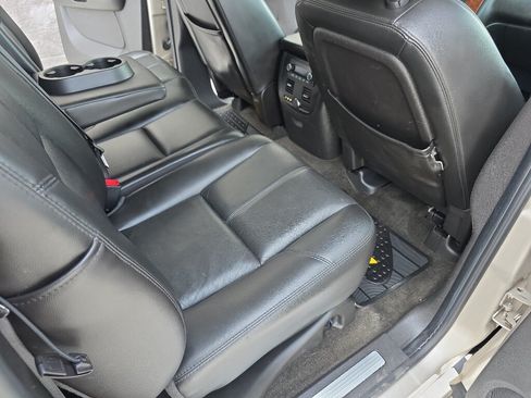 Used 2007 Chevrolet Avalanche LT w/ LT Preferred Equipment Group AWD/4WD image 19