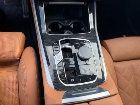 Certified 2025 BMW X5 xDrive40i w/ M Sport Package AWD/4WD image 16