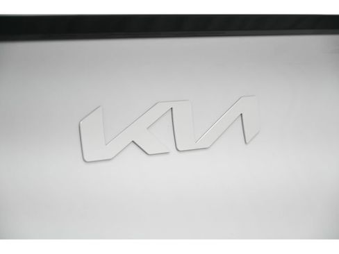 New 2026 Kia Sportage EX image 36