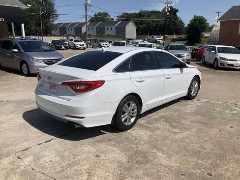 Used 2017 Hyundai Sonata SE FWD image 3