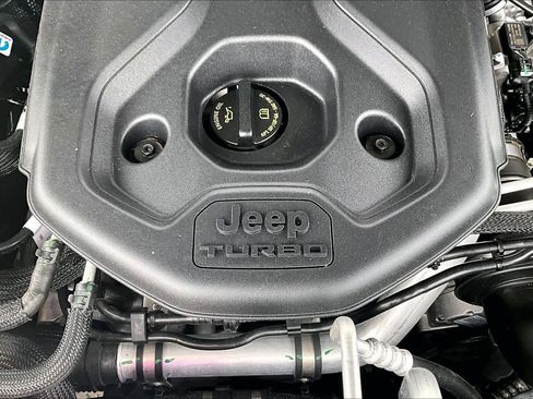 Used 2022 Jeep Grand Cherokee Summit image 32