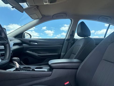 Certified 2025 Nissan Altima 2.5 SV FWD image 35