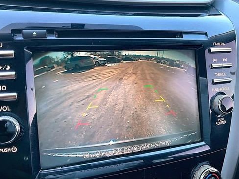 Used 2019 Nissan Murano SV image 13