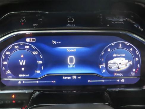 Used 2024 Chevrolet Silverado 1500 LT w/ Z71 Off-Road Package image 32