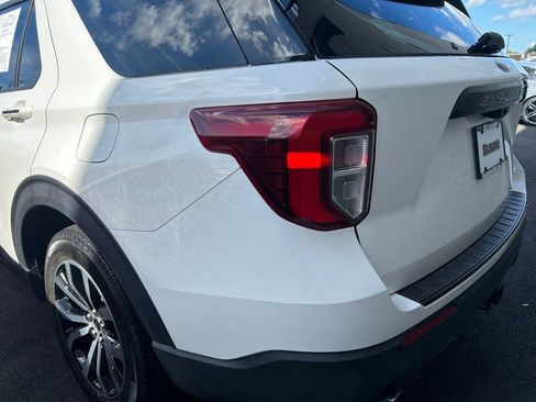 Used 2022 Ford Explorer ST-Line w/ Class IV Trailer Tow Package AWD/4WD image 28