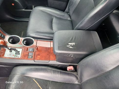 Used 2011 Toyota Highlander Limited w/ Tow Pkg image 8