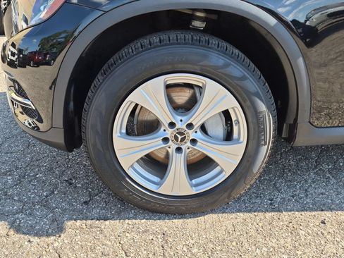 Used 2018 Mercedes-Benz GLC 300 4MATIC image 13