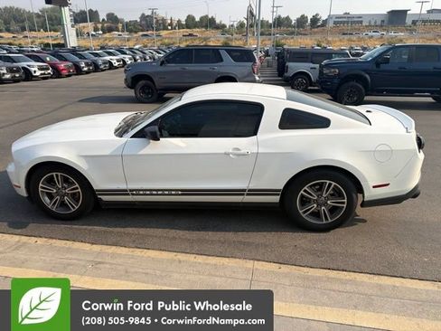Used 2012 Ford Mustang Premium RWD image 4