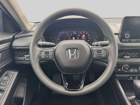 Used 2025 Honda Accord SE image 14