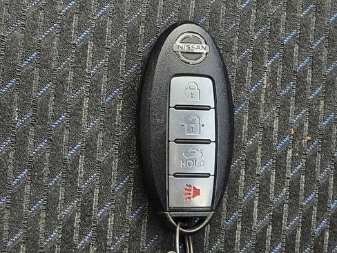 Used 2014 Nissan Sentra SR w/ Premium Package FWD image 24