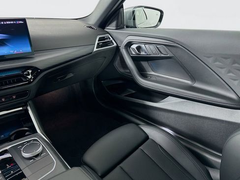 Used 2025 BMW 230i Coupe w/ Convenience Package image 23