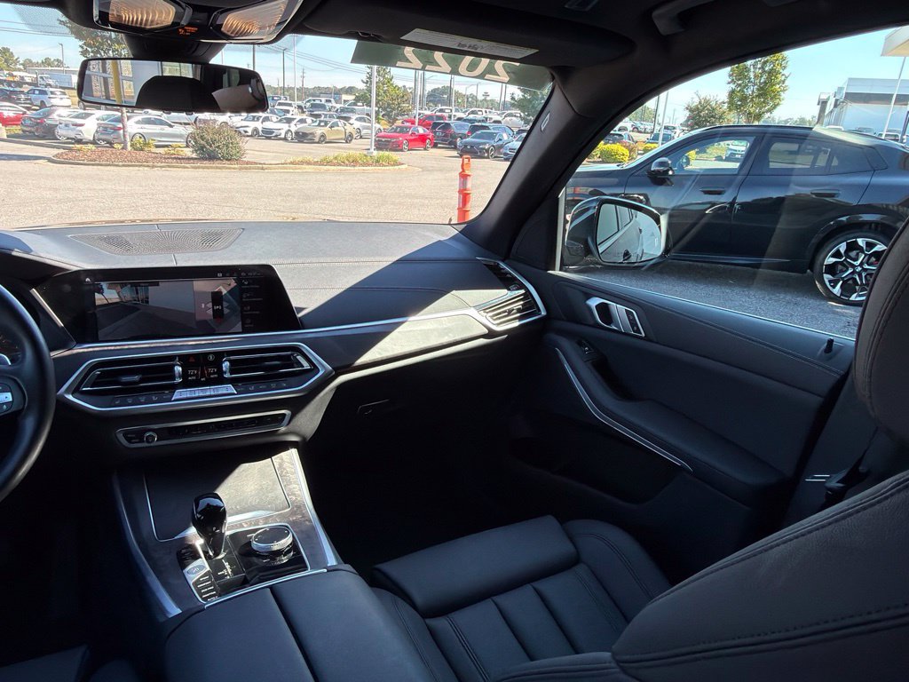 Used 2022 BMW X5 sDrive40i w/ Parking Assistance Package RWD image 29
