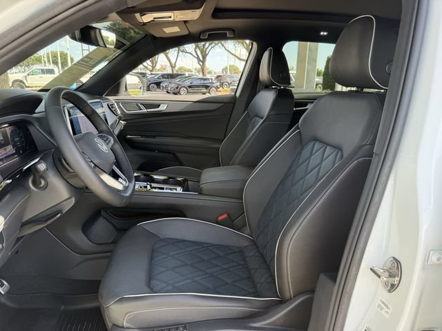 Used 2026 Volkswagen Atlas Cross Sport SEL Premium R-Line AWD/4WD image 28