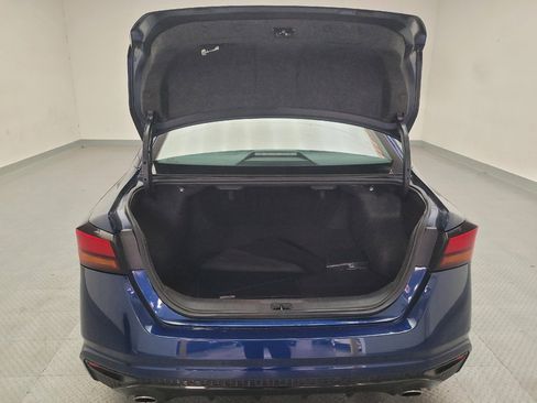 Used 2024 Nissan Altima 2.5 SR w/ SR Premium Package FWD image 29