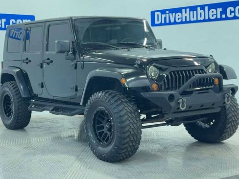 Used 2008 Jeep Wrangler Unlimited Sahara w/ Dual Top Group image 7