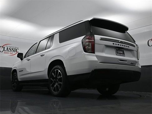 Used 2021 Chevrolet Suburban RST w/ Luxury Package image 25