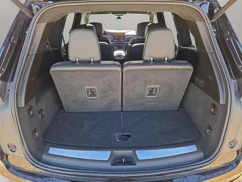 Used 2024 Cadillac XT6 Sport w/ Platinum Package image 14