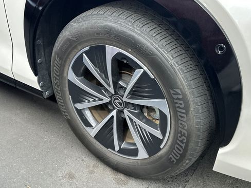 Used 2023 Lexus RZ 450e Premium w/ Technology Package AWD/4WD image 12