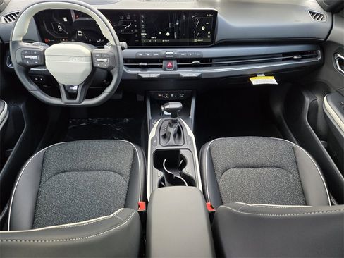 New 2025 Kia K4 GT-Line image 19