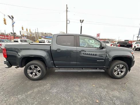Used 2018 Chevrolet Colorado W/T image 2