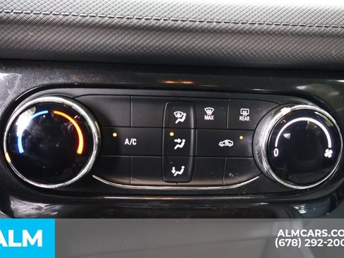 Used 2025 Chevrolet TrailBlazer LT AWD/4WD image 31