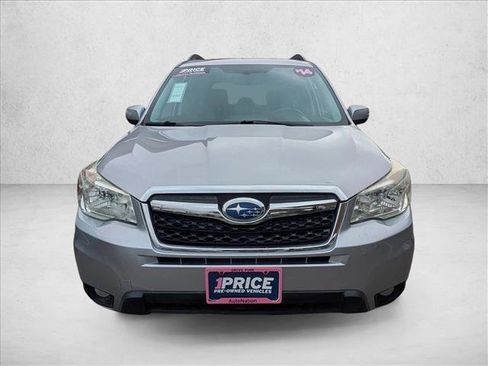Used 2014 Subaru Forester 2.5i Touring AWD/4WD image 2