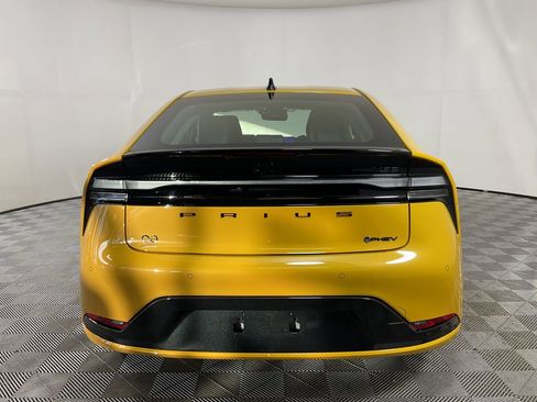 New 2026 Toyota Prius Plug-In Hybrid image 7