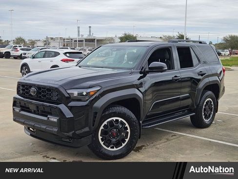 Used 2025 Toyota 4Runner TRD Off-Road Premium image 1