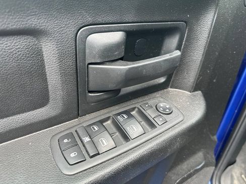 Used 2019 RAM 1500 Express w/ Express Value Package AWD/4WD image 14