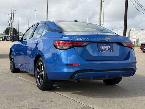 Used 2025 Nissan Sentra SV FWD image 7