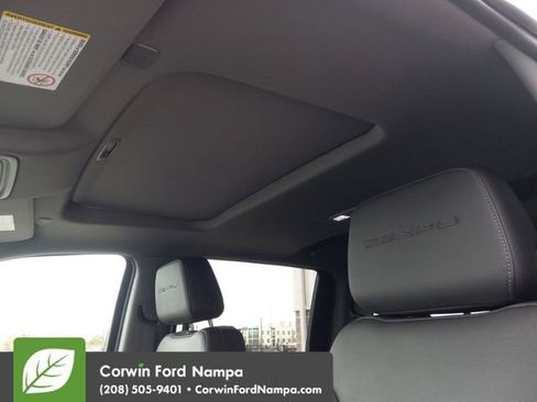 Used 2022 GMC Sierra 3500 Denali w/ Denali Ultimate Package image 22